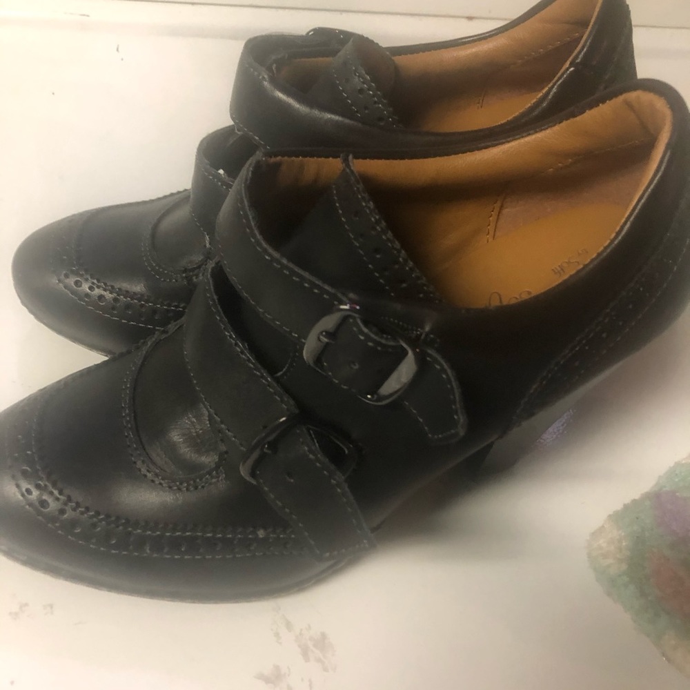 🦋Women black comfortable heel